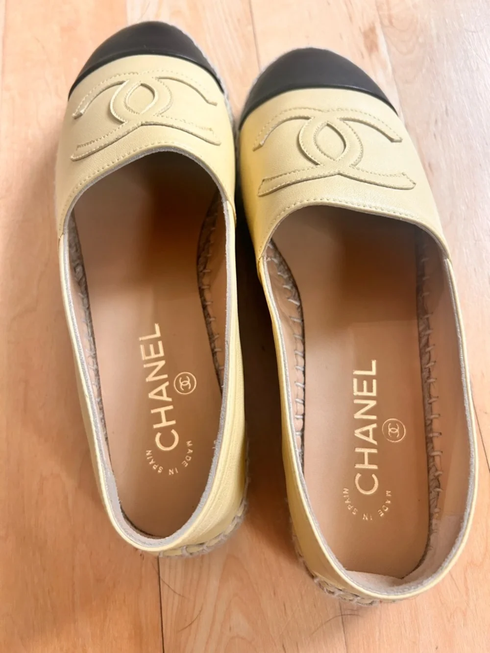 CHANEL Beige Leather Espadrille with Black Cap Toe new no box - Brand new - Picture 10 of 12